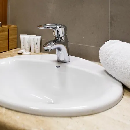 P&o Business Serviced Cybernetyki Apartamento